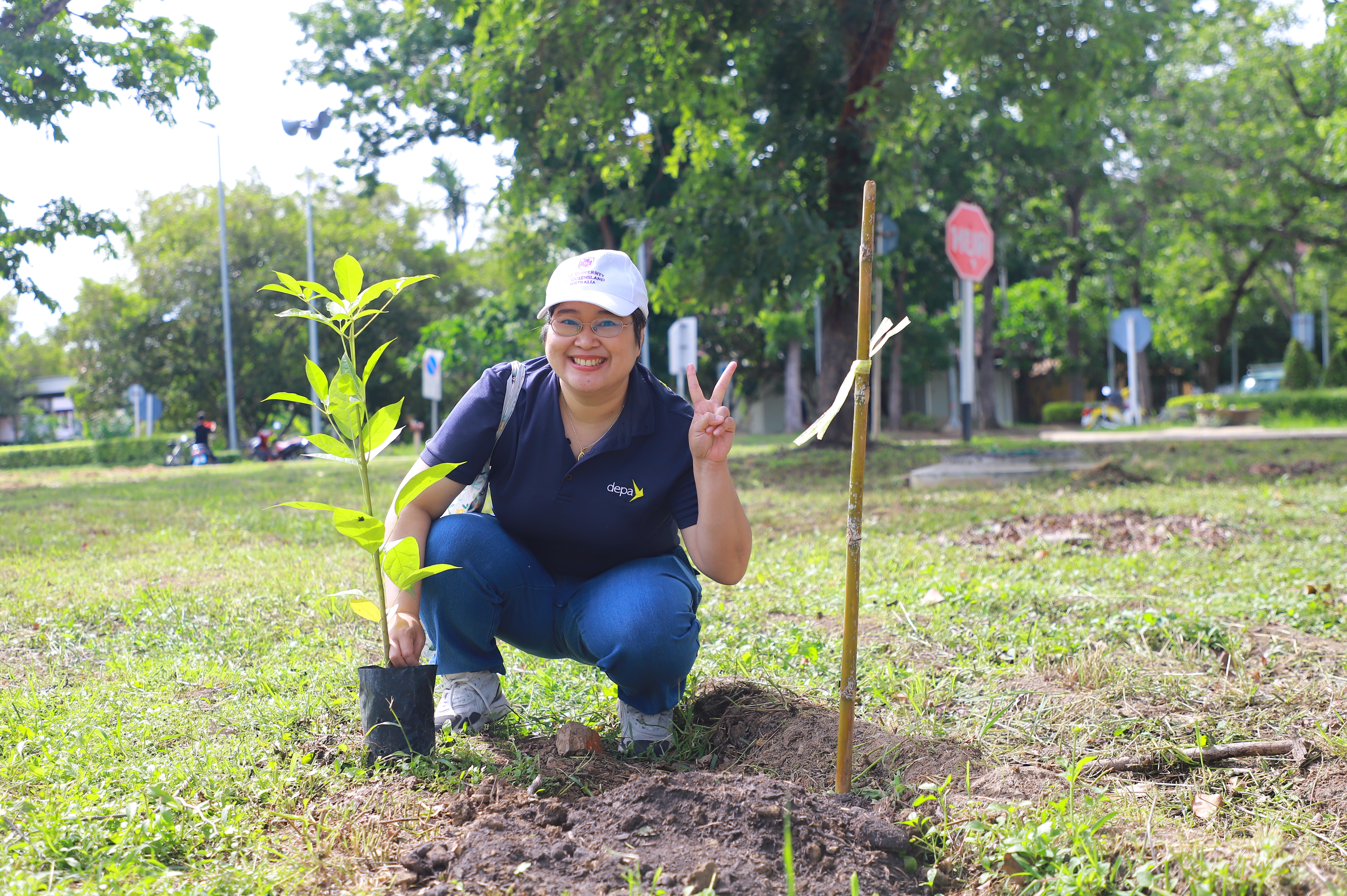 title - ส.ป.ก. - depa ร่วมใจปลูกต้นไม้ ภายใต้กิจกรรม CSR ปลูกต้นไม้ (Grow Green) เพิ่มพื้นที่สีเขียว ลด CO2 ณ ศูนย์ส่งเสริมและพัฒนาอาชีพเสริมนอกภาคการเกษตร
